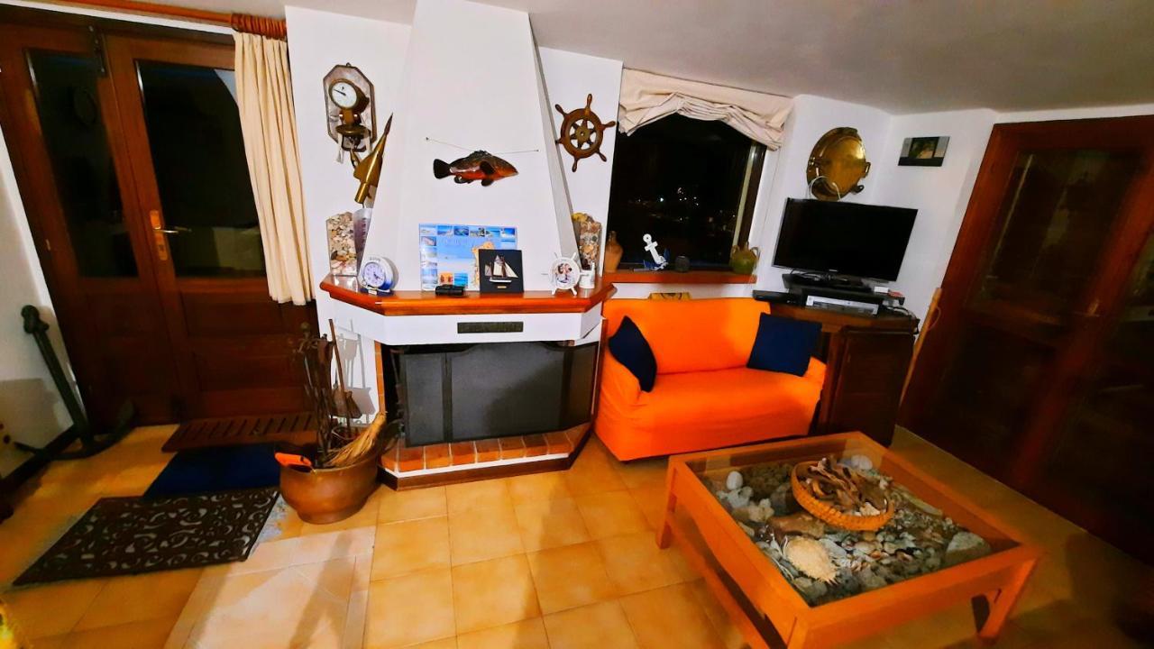 Bella Vista Apartment Cala Gonone Bagian luar foto
